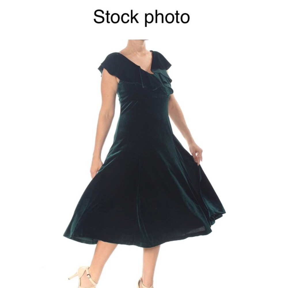 Velvet Green Empire Waist V-Neck Dress